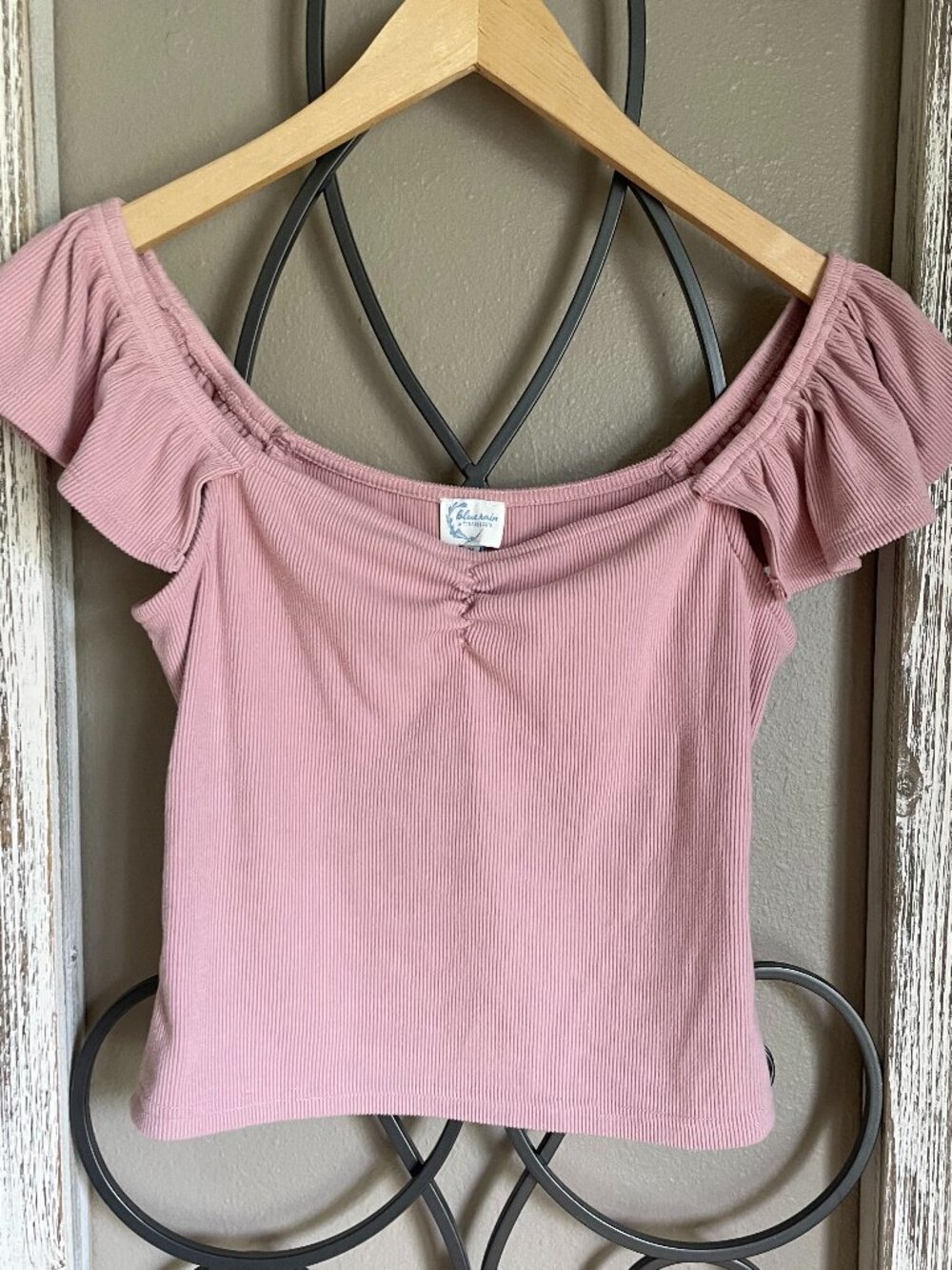 Blue Rain by Francesca's Ribbed Crop Top Pink Ruffle Off Shoulder NWT Size Med